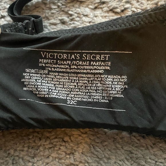 Victoria’s Secret Perfect Shape Bra - Picture 4 of 4